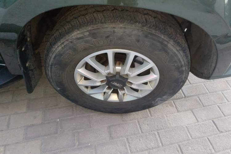 Used JMC Yuhu 3 2018 1.8T Gasoline Two-Wheel Drive Advanced Edition Standard Wheelbase
