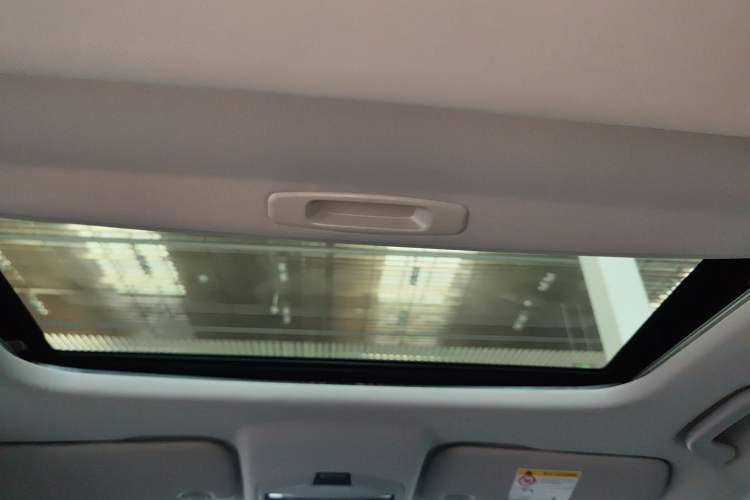 Used Geely Auto Emgrand L HiP 2022 1.5TD-DHT Pro 100KM Super Rui Headliner