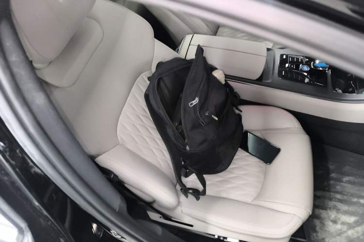 Used BYD Han 2025 DM-i Intelligent Driving Edition 125KM LiDAR Flagship Model
