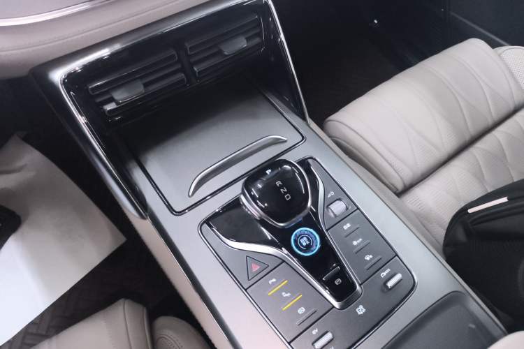 Used BYD Tang New Energy 2024 DM-i Glory Edition 112KM Flagship Model Gear Lever