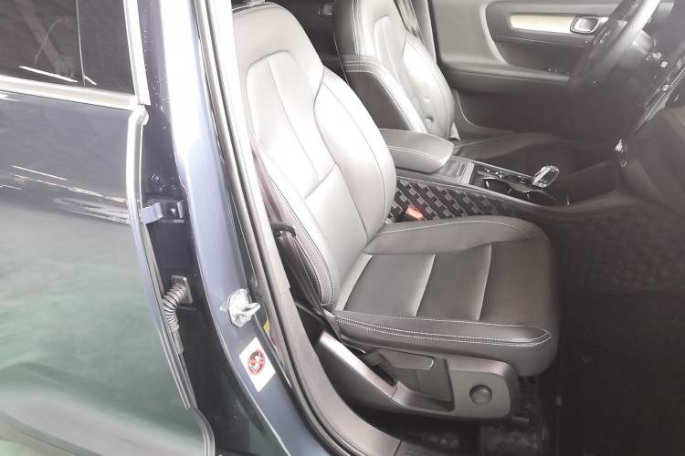 Used Volvo XC40 2021 T4 Four-Wheel Drive Smart Luxury Edition
