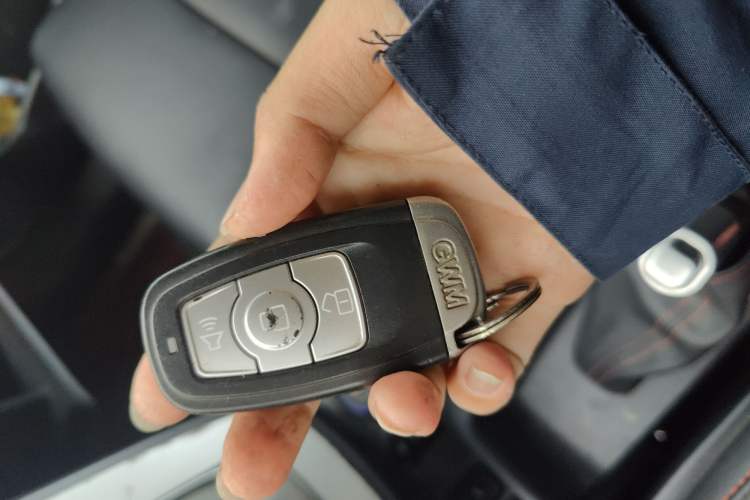 Used Haval H6 2015 Sport Edition 1.5T Automatic Two-Wheel Drive Luxury Model