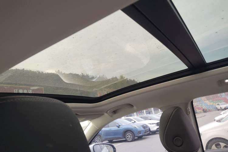 Used Volkswagen Tayron 2020 330TSI Two-Wheel Drive Luxury Smart Connectivity Version
