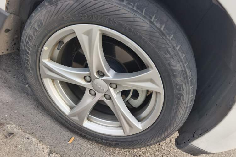 Used Haval H2 2018 Chuanxiang Edition 1.5T Dual-Clutch Two-Wheel Drive Fashion Model China V Standard
