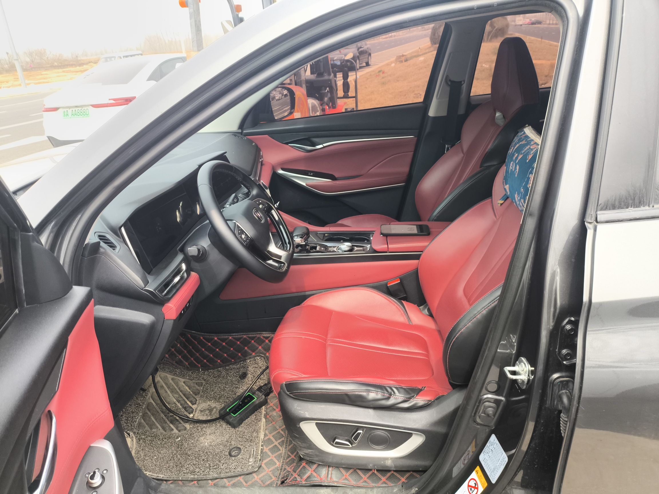 Переднее сиденье в автомобиле