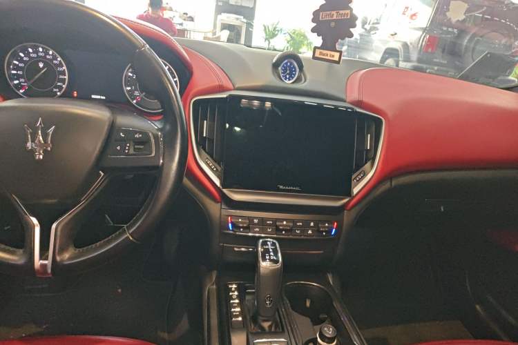 Used Maserati Ghibli 2021 2.0T Sharp Edition
