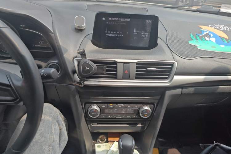 Used Mazda Mazda 3 Axela 2017 Hatchback 2.0L Automatic Luxury Model Emission Standard China V
