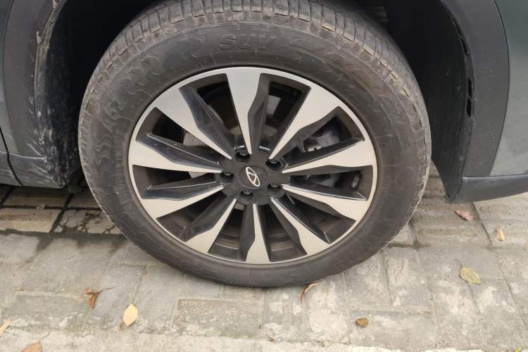 Used Chery Tiggo 8 PLUS 2025 290TGDI DCT Prestige 5-Seater Right Front Wheel Hub