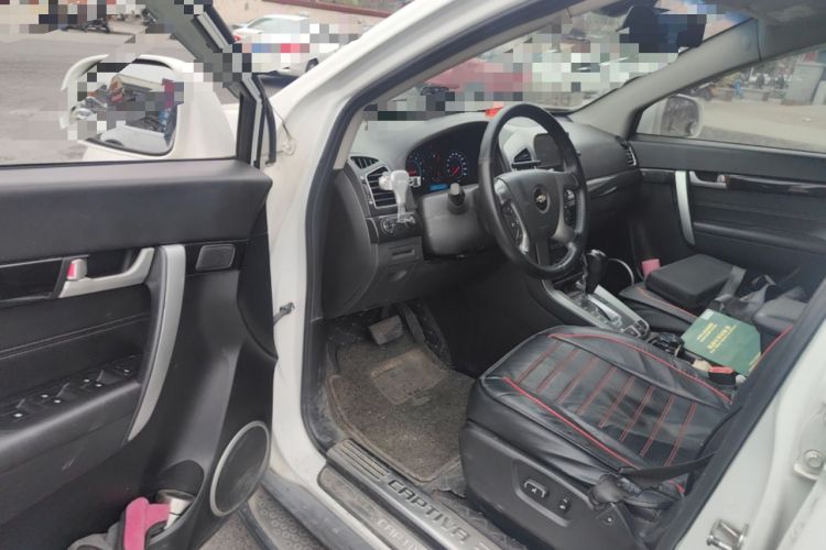 Used Chevrolet Captiva 2014 2.4L 4x4 Flagship Edition 7 Seats Driver Seat