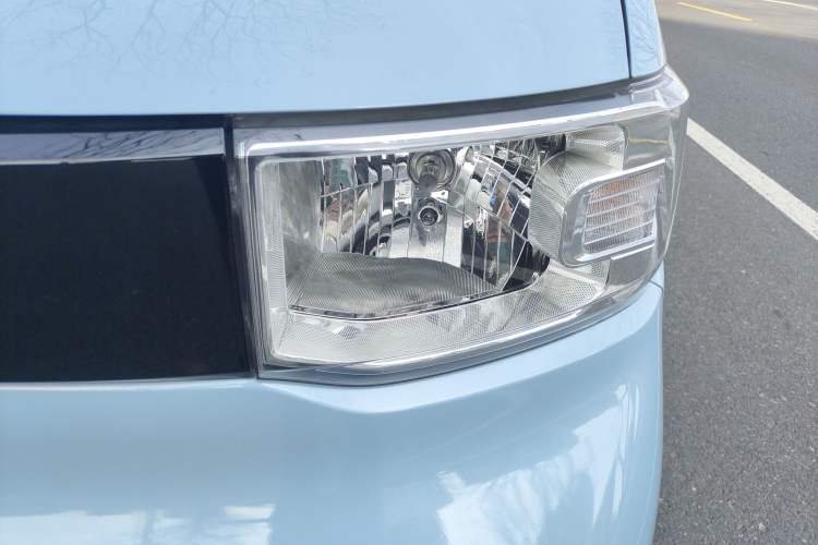 Used Wuling Hongguang MINIEV 2022 Zizai Version Lithium Iron Phosphate Left Front Headlight