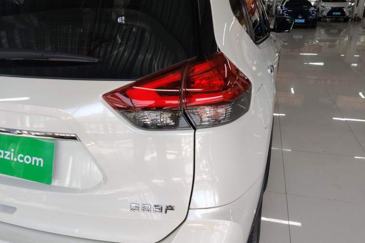 Used Nissan X-Trail 2023 Classic 2.0L Two-Wheel Drive Smart Connect & Comfort Edition Right Rear Taillight