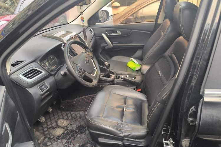 Used SWM X7 2016 1.8L Manual Luxury Edition 7 Seats
