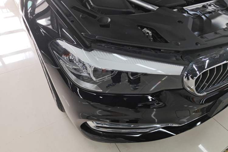 Used BMW 5 Series 2020 525Li Luxury Package Right Front Headlight