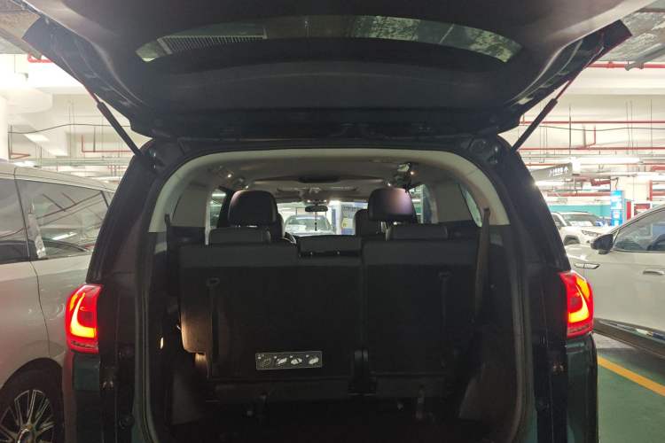 Used GAC Trumpchi M8 2023 Lingxiu Series 390T Deluxe Edition Trunk