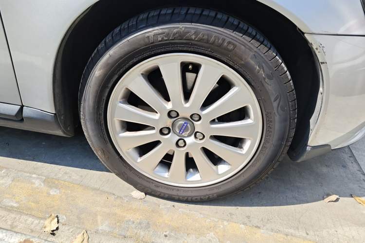 Used Volvo S40 2008 2.4i R-Design