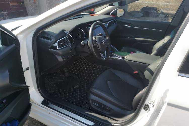 Used Toyota Camry 2019 2.5G Luxury Edition China VI Standard
