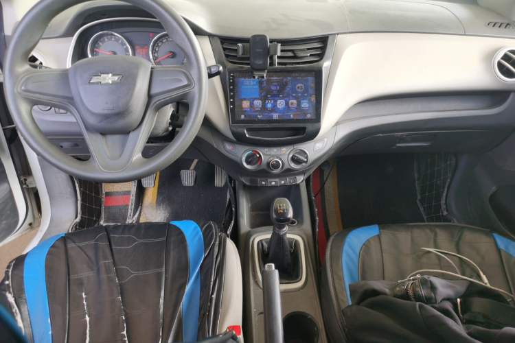 Used Chevrolet Sail 2015 Sail 3 1.3L Manual Ideal Edition Center Console