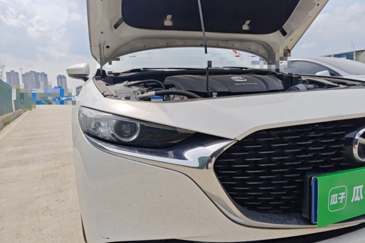 Used Mazda 3 Axela 2021 2.0L Automatic ZhiXuan Edition Right Front Headlight