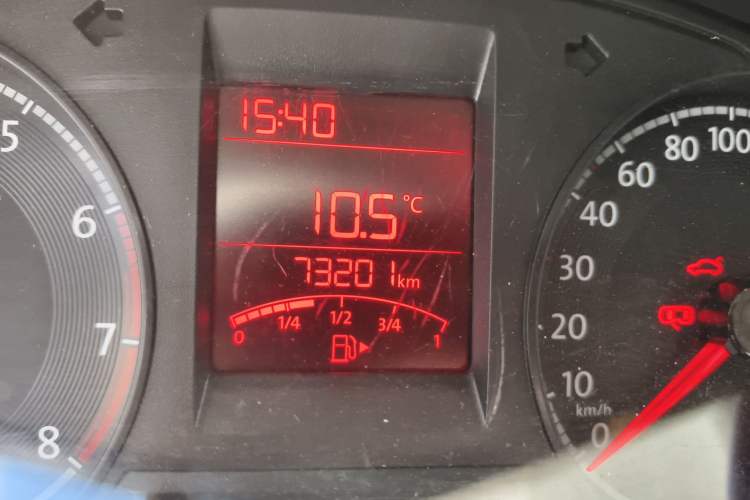 Used Volkswagen Santana 2016 1.6L Manual Fashion Edition Odometer Close Up