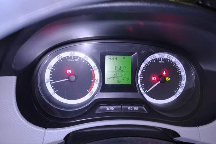 Used Skoda Fabia 2017 1.4L Automatic Car Enjoy Edition