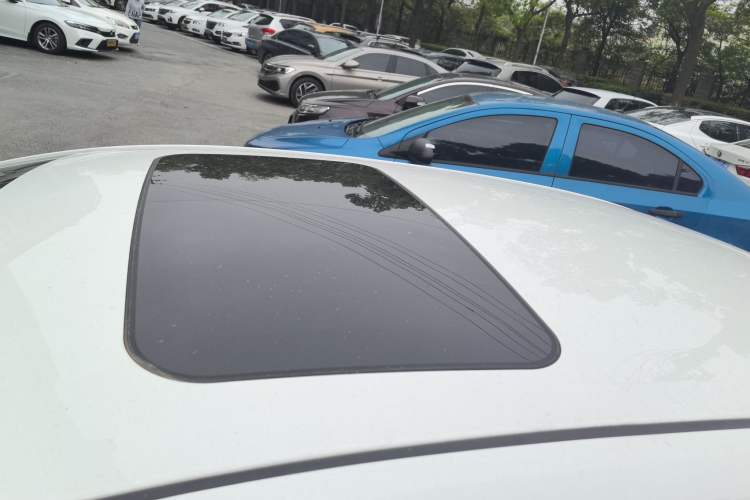 Used Toyota Corolla 2023 1.8L Smart Electric Hybrid Dual-Motor Elite Edition Roof