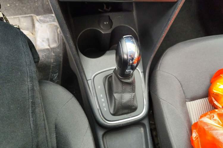 Used Volkswagen Polo 2016 1.4L Automatic Trendy Model Gear Lever