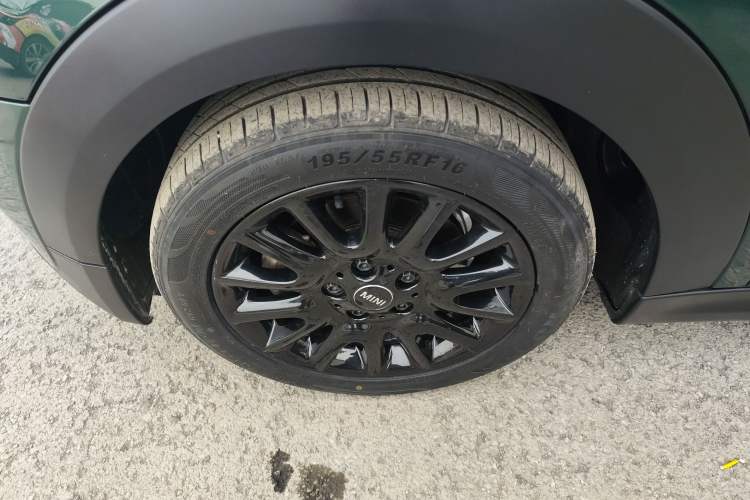 Used MINI 2014 1.5T COOPER Fun
