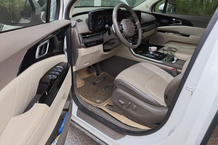 Used Kia Carnival 2021 2.0T Flagship Edition Driver Seat