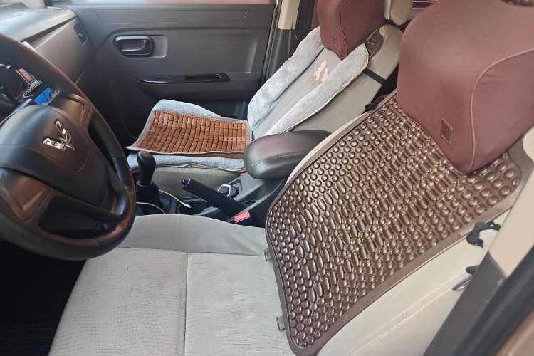 Used Wuling Rongguang V 2016 1.5L Standard Version Left Front Seat