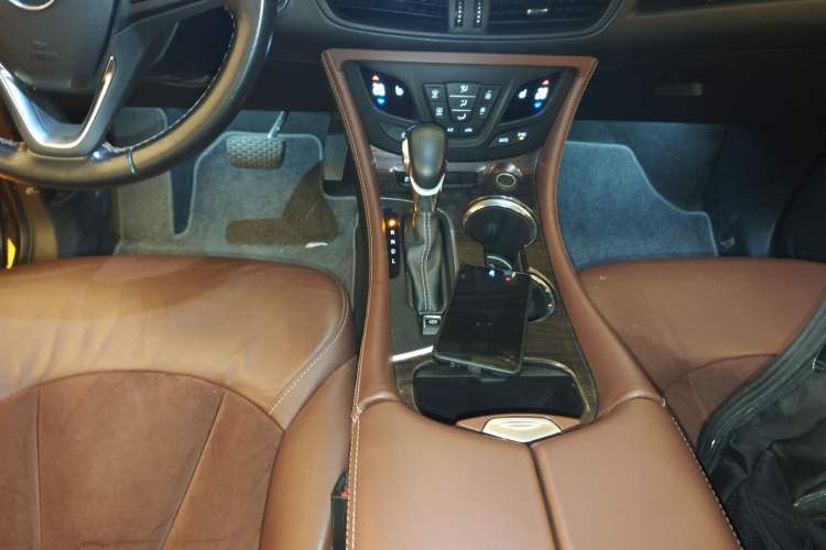 Used Buick Envision 2017 20T Two-Wheel Drive Luxury Model
