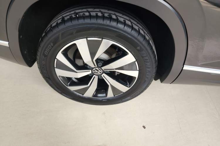 Used Volkswagen Tayron 2021 330TSI Two-Wheel Drive Luxury Smart Connectivity Version