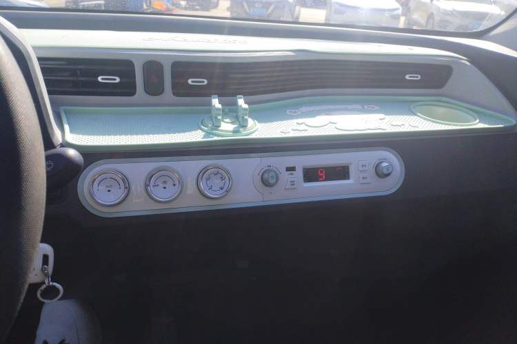 Used Wuling Hongguang MINIEV 2021 Macaron Fashion Model Lithium Iron Phosphate
