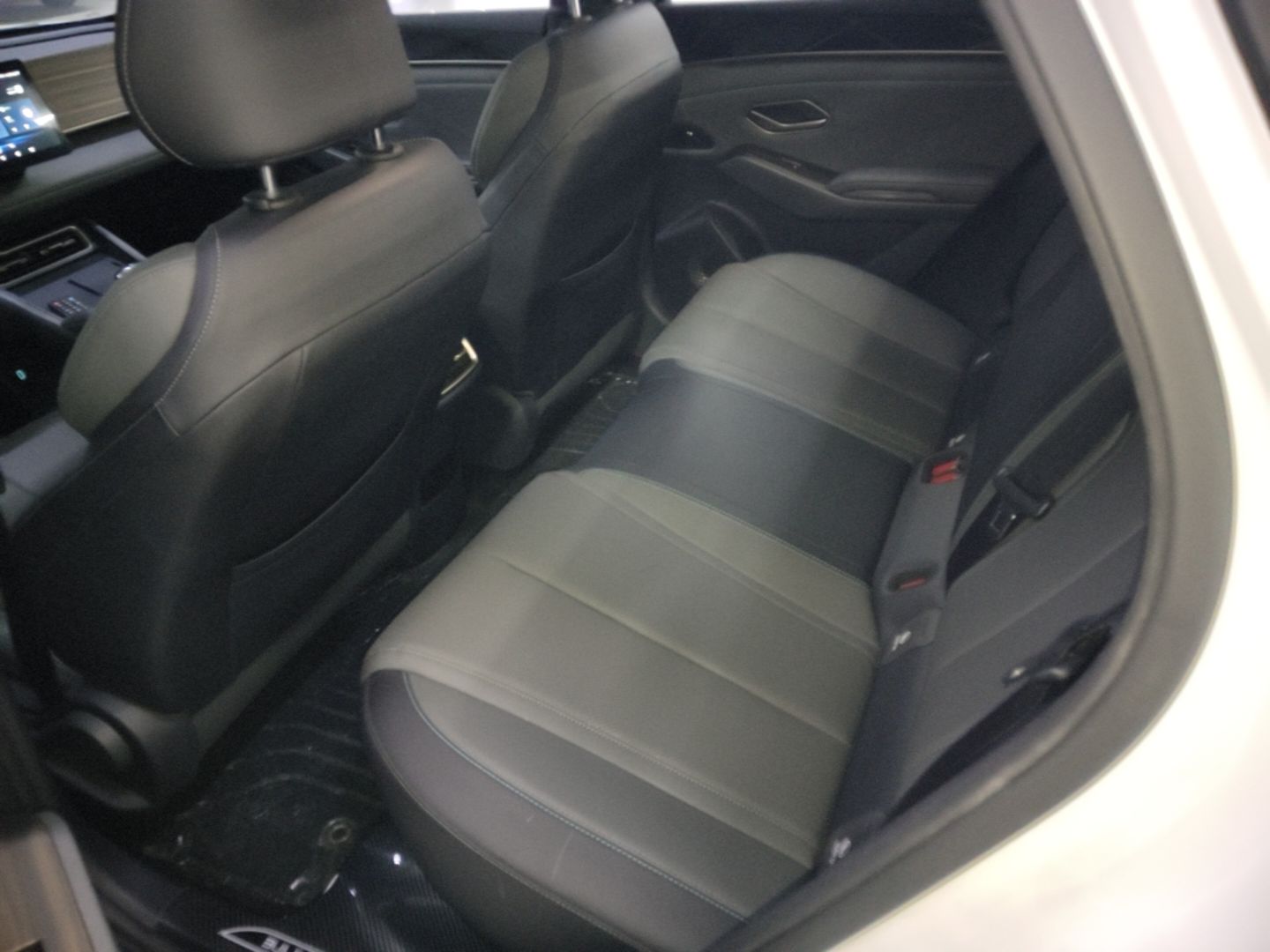 BYD Qin L 2024 DM-i 80KM Leading Model — снимка 20