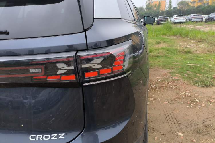 Used Volkswagen ID.6 CROZZ 2022 Long-Range PRO Edition
