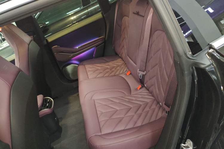 Used Nio ET5T 2025 75 kWh Touring