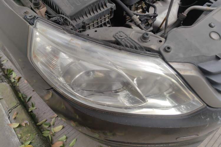 Used Baojun 630 2013 1.5L manual standard version