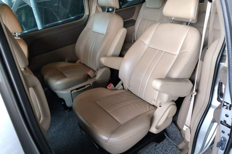 Used Buick GL8 2011 2.4L CT Comfort Edition Left Rear Seat