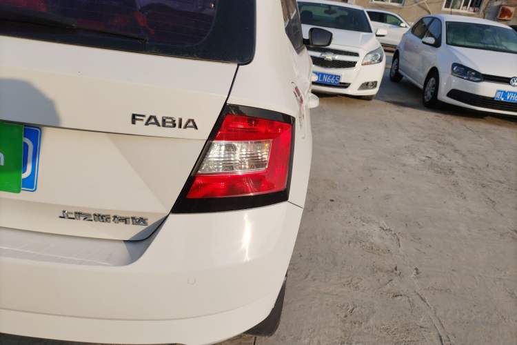 Used Skoda Fabia 2017 1.4L Automatic Car Enjoy Edition