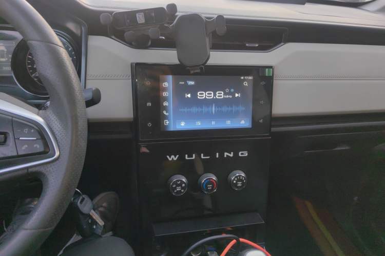 Used Wuling Zhengcheng 2021 1.5T Manual Luxury Version
