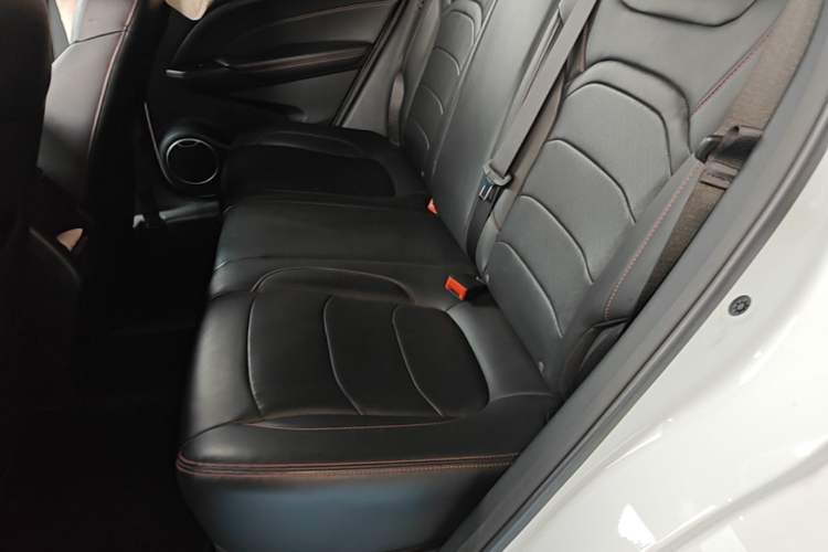 Used Dongfeng Fengon 500 2021 1.5L CVT Enjoyment Version