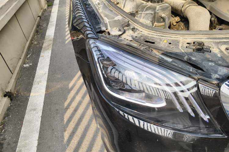 Used Mercedes-Benz S-Class 2010 S 350 L Luxury Model Right Front Headlight