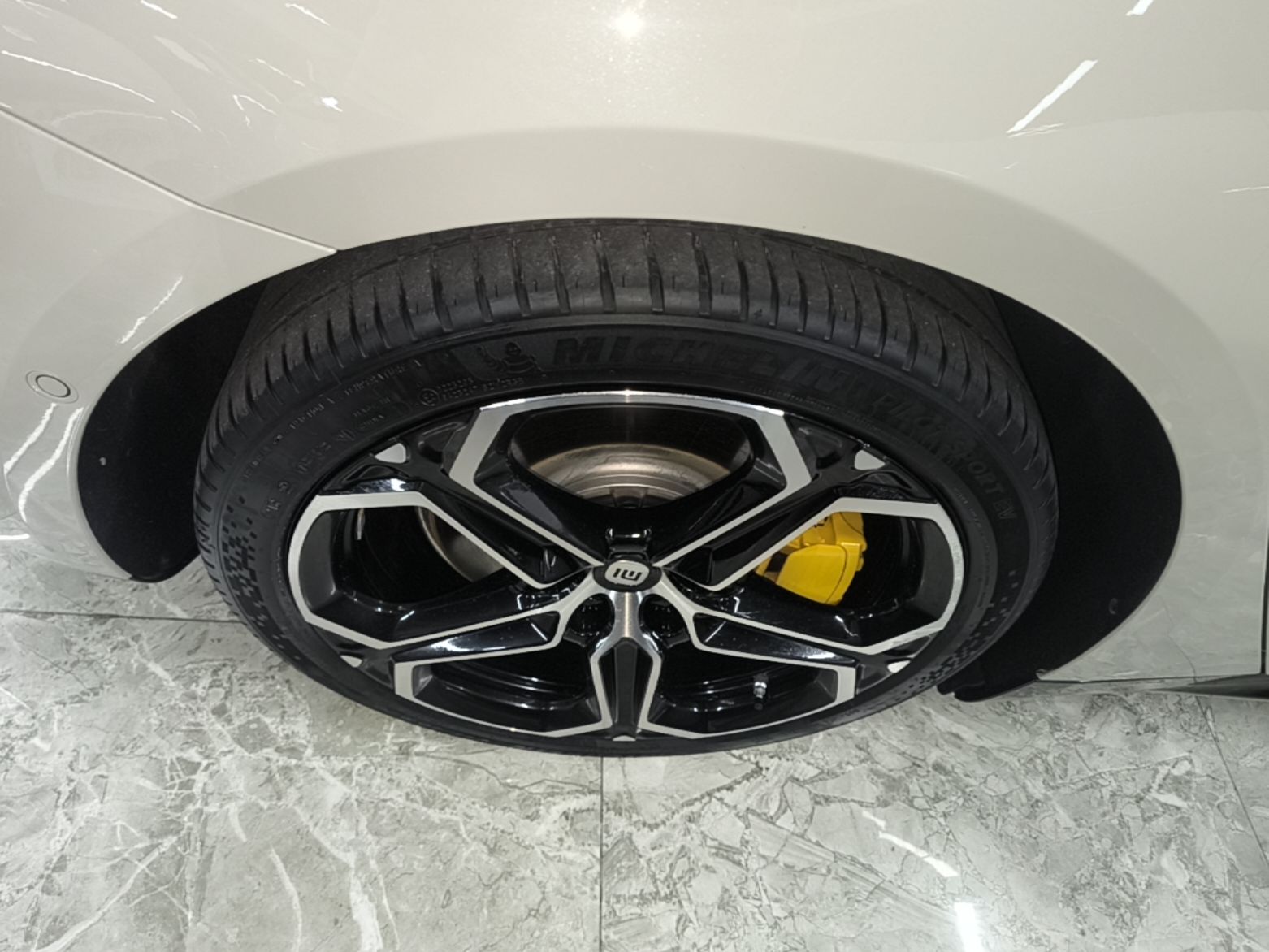 Xiaomi Auto SU7 2024 Rear-Drive Long-Range Intelligent Driving Version — снимка 11