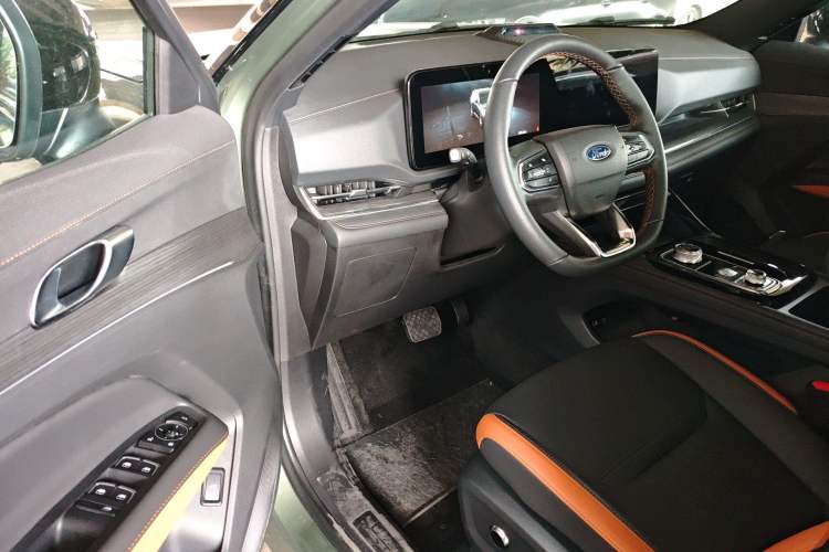 Used Ford Equator Sport 2025 EcoBoost 170 Prestige PLUS Driver Seat