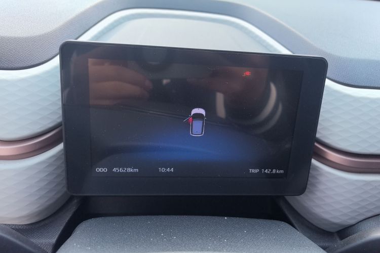 Used SOL E10X 2021 302 km Range Luxury Version 31.4 kWh Instrument Cluster