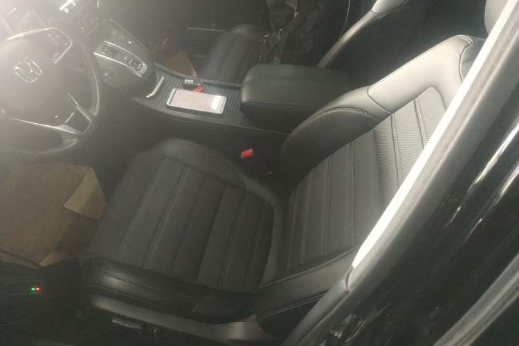 Used Honda Breeze 2020 Rui Hybrid 2.0L Two-Wheel Drive Rui Luxury Edition
