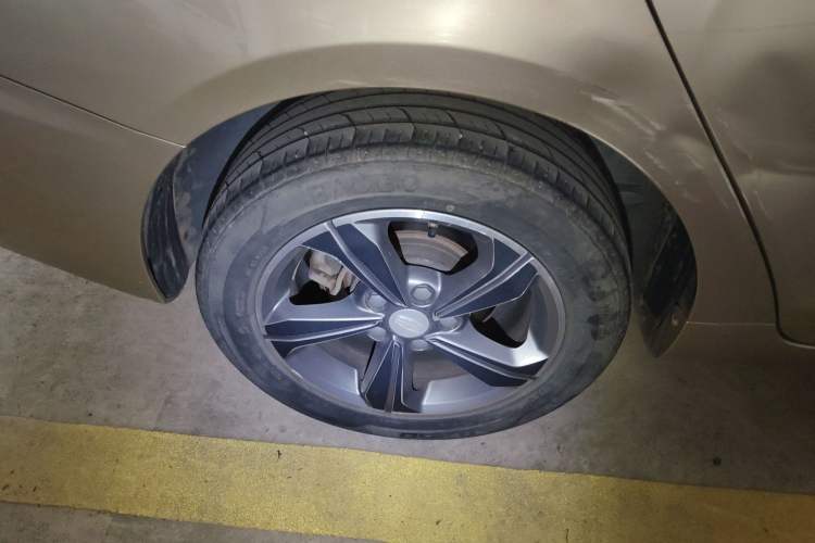 Used Geely Auto Emgrand GL 2017 1.8L Manual Elite Model Right Rear Wheel Hub