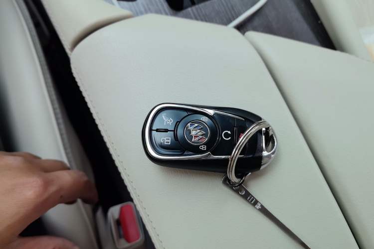 Used Buick Enclave 2020 28T All-Wheel Drive Avenir
