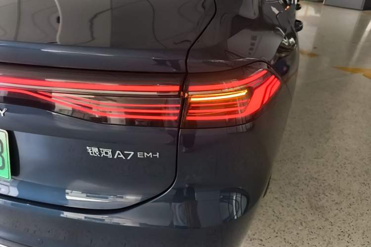 Used Geely Galaxy A7 2025 Model EM-i 150km Starship Edition
