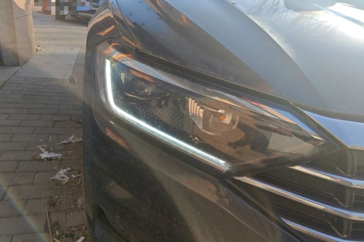 Used Volkswagen Sagitar 2021 280TSI DSG Comfort Connect Edition Right Front Headlight