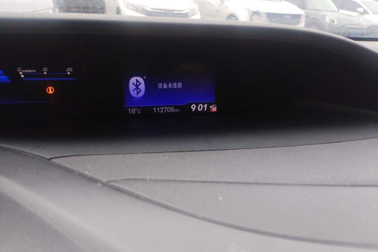 Used Honda Civic 2014 1.8L automatic comfort version Odometer Close Up